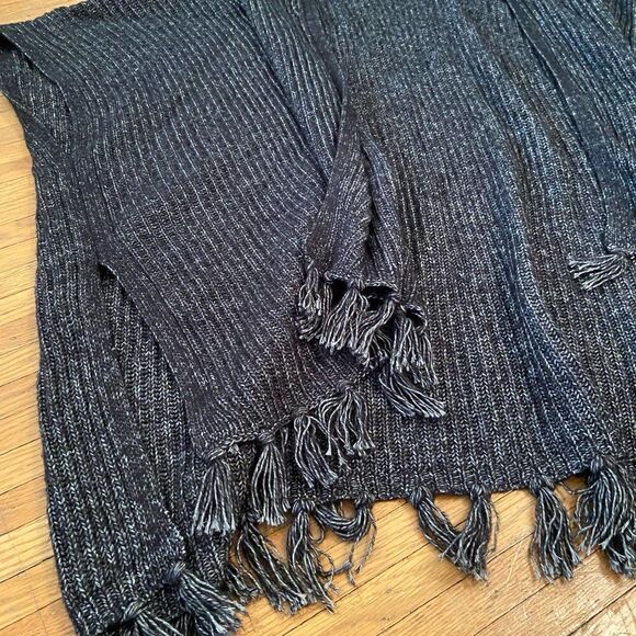 American Eagle grey/black oversized short sleeve cardigan sweater - Picture 3 of 3